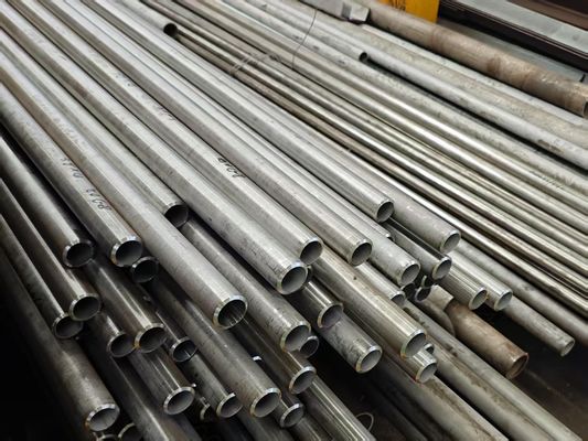 ASTM A192 Endüstriyel kullanım için Siyah - Boyalı Yüksek Basınçlı - Dikişsiz Kazan Tüpleri
