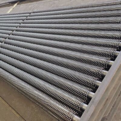 Özelleştirilmiş Özelliklere Sahip Yüksek Sıcaklık Ortamları İçin Alaşımlı veya Karbon Çelik Kazan Spiral Kanatlı Boru