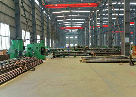 Siyah Boyama Alaşımlı Çelik Dikişsiz Boru Astm A335 P11 P22 P5 P9 Ba 4 "Sch120 * 11.6m