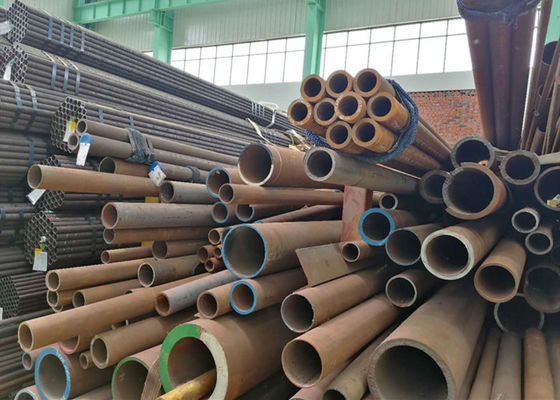 ASTM A192 Yüksek Basınçlı Yağlı Yüzey İçin Dikişsiz Karbon Çelik Kazan Boruları