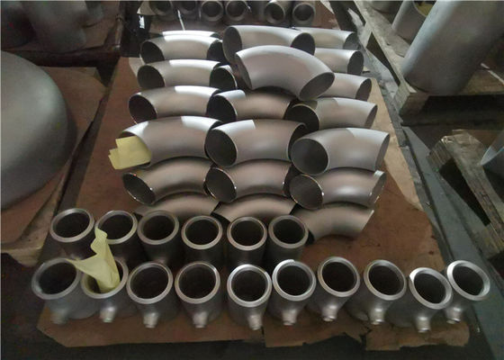 Dikişsiz TP304 Alın Kaynaklı 110mm Eşit Tee Boru Bağlantısı Vernikli